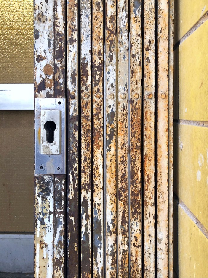 Farbpalette: Rost, Gelb und Taupe für einen sonnigen Spätsommer